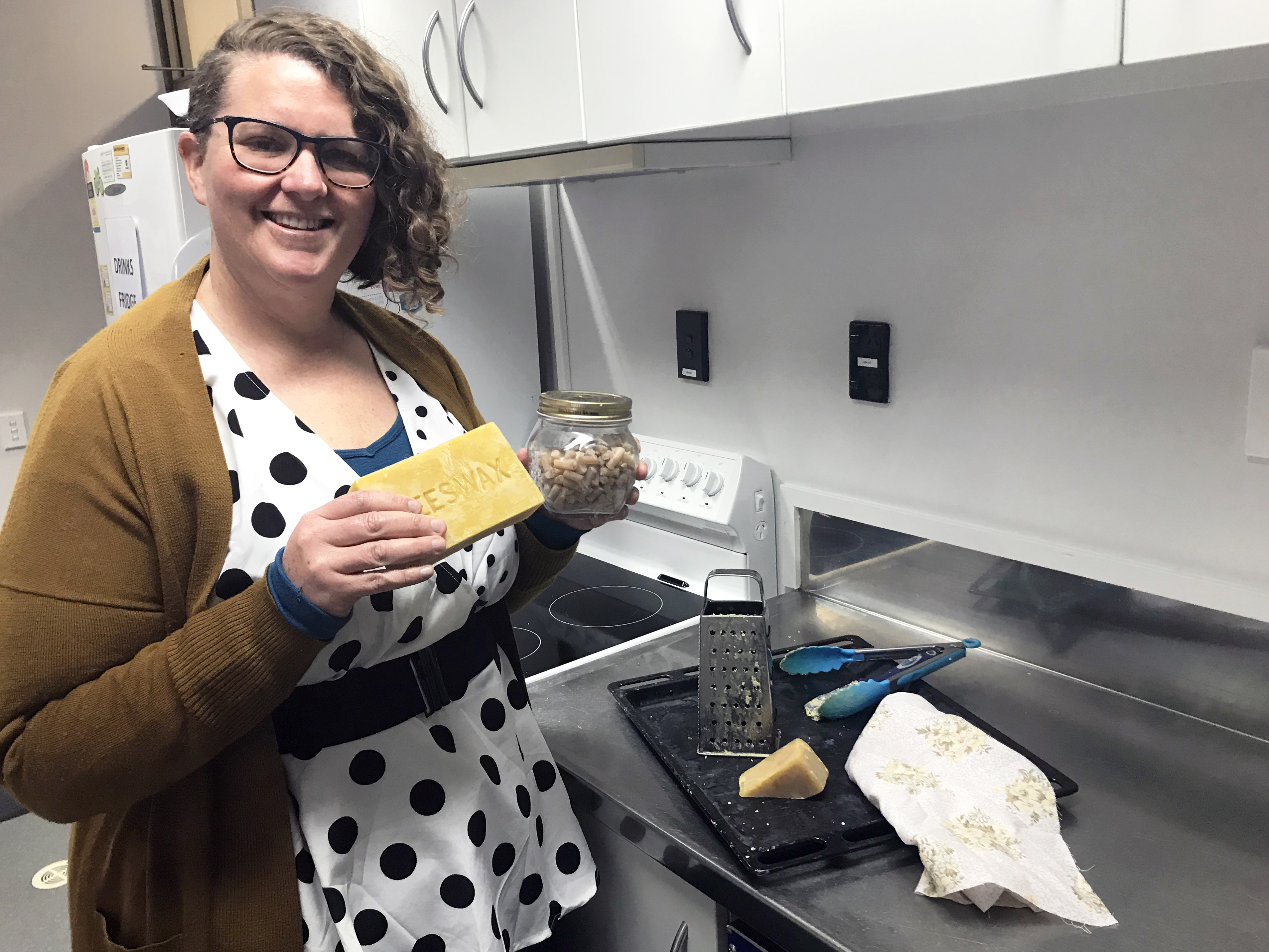 Council’s waste minimisation officer Sally Fraser is hosting a free online beeswax wrap workshop on Thursday 24 September